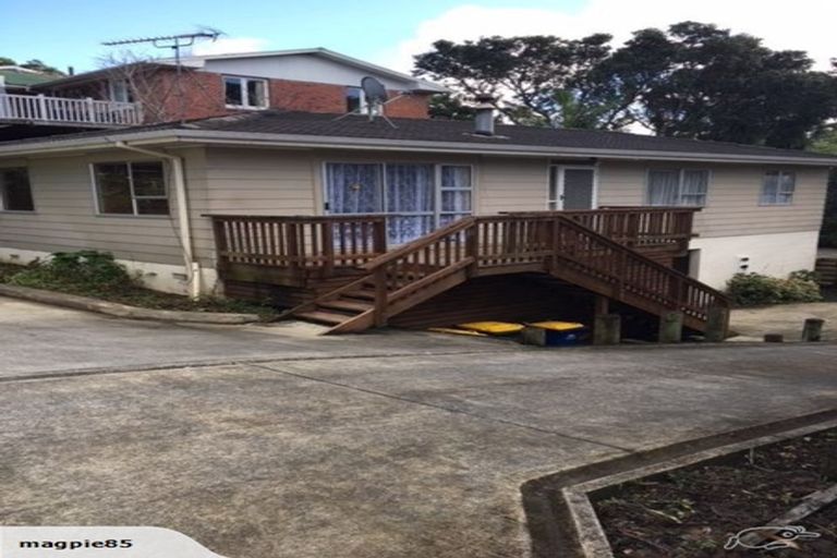 Photo of property in 10 Dakota Avenue, Beach Haven, Auckland, 0626