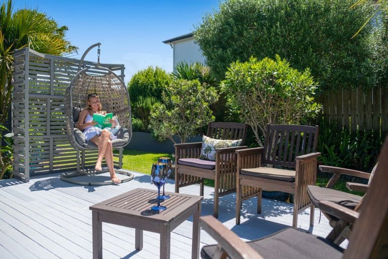Photo of property in 12 Ascot Way, Orewa, 0931