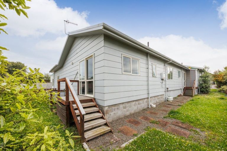 Photo of property in 101 Hillcrest Drive, Kelvin Grove, Palmerston North, 4414
