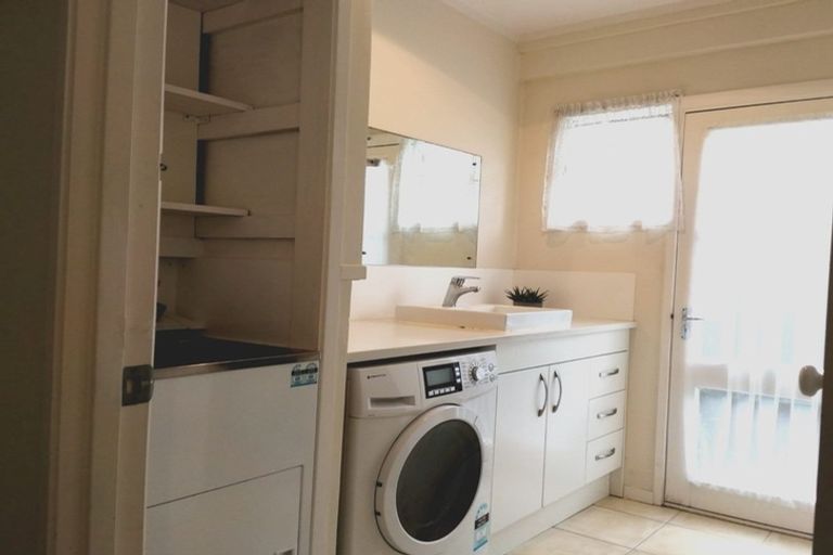Photo of property in 16 Sydney Street, Hauraki, Auckland, 0622