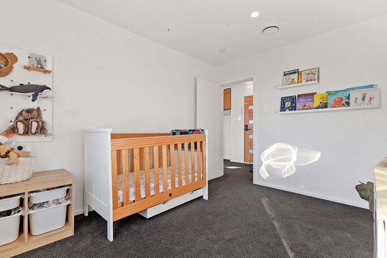 Photo of property in 9 Oakhampton Street, Hornby, Christchurch, 8042