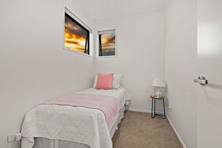 Photo of property in 1/42 Nugget Avenue, Hobsonville, Auckland, 0616