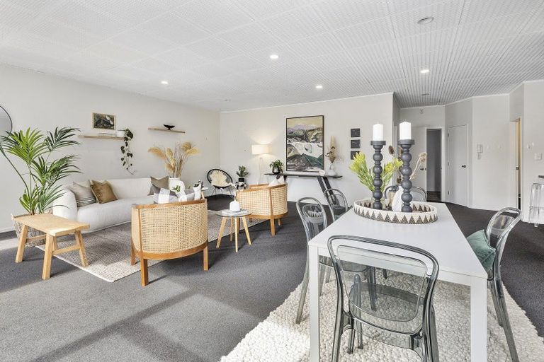 Photo of property in 17u3 Adelaide Road, Mount Cook, Wellington, 6021