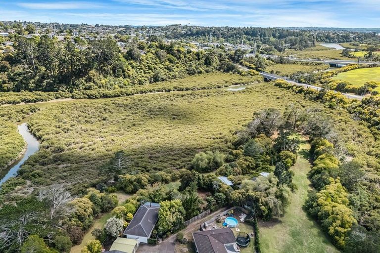 Photo of property in 49 Daytona Road, Henderson, Auckland, 0610