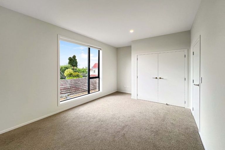 Photo of property in 39 Pipi Place, Levin, 5510