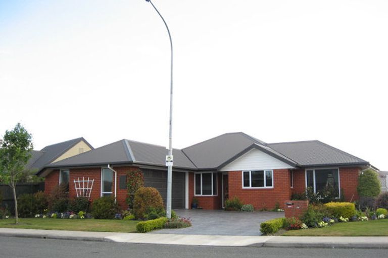 Photo of property in 33 Enverton Drive, Rangiora, 7400