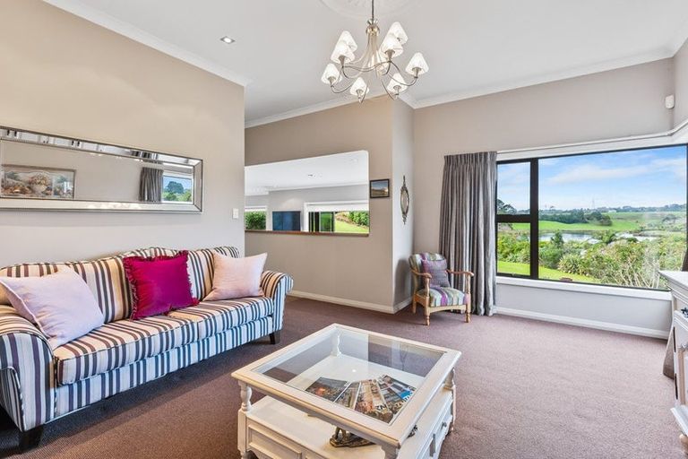 Photo of property in 4 Kororako Grove, Whalers Gate, New Plymouth, 4310
