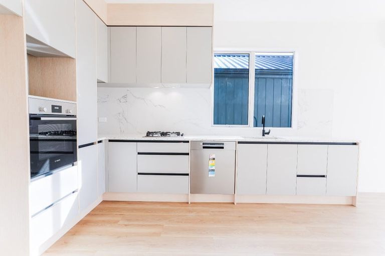 Photo of property in 39 Horokaka Street, Massey, 0614