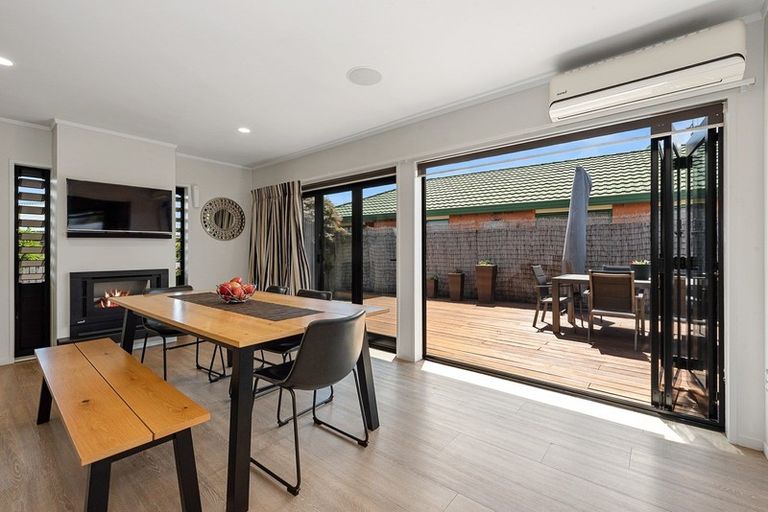 Photo of property in 83 Sandwich Road, St Andrews, Hamilton, 3200