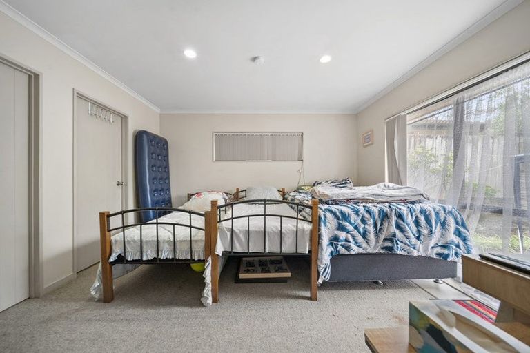 Photo of property in 25 Peninsula Road, Mangere, Auckland, 2022