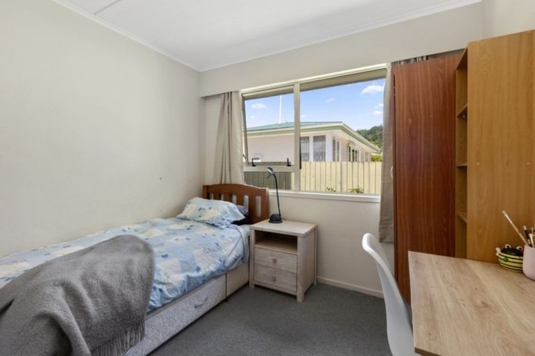 Photo of property in 38b Blue Mountains Road, Silverstream, Upper Hutt, 5019