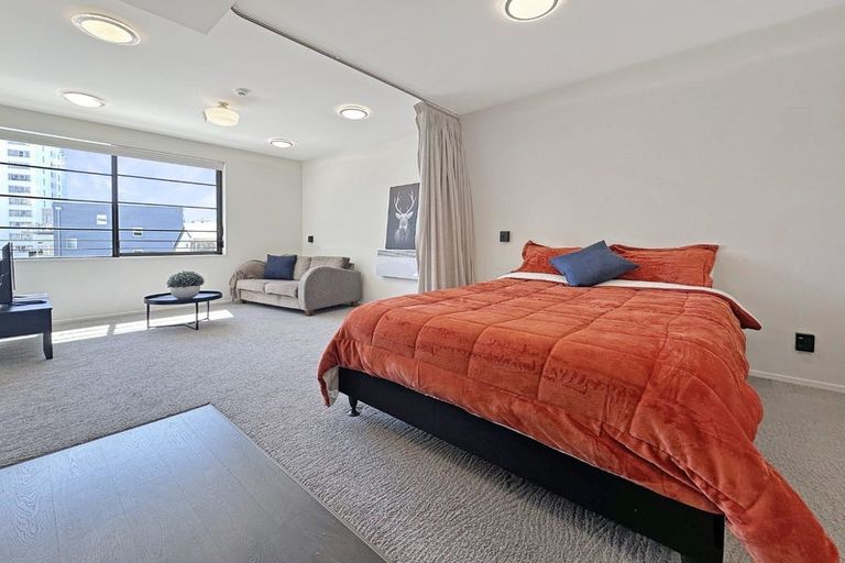 Photo of property in 309/3u Roxburgh Street, Mount Victoria, Wellington, 6011