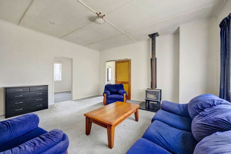 Photo of property in 33 Ngatai Street, Manaia, 4612