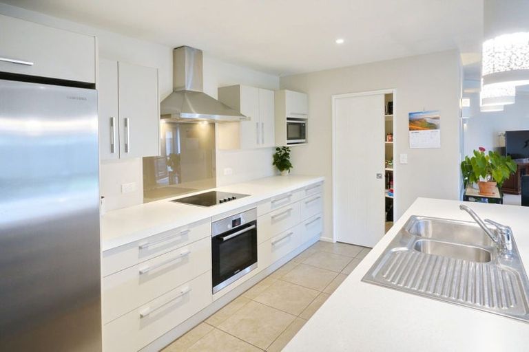 Photo of property in 18 Coachmans Road, Prebbleton, 7604