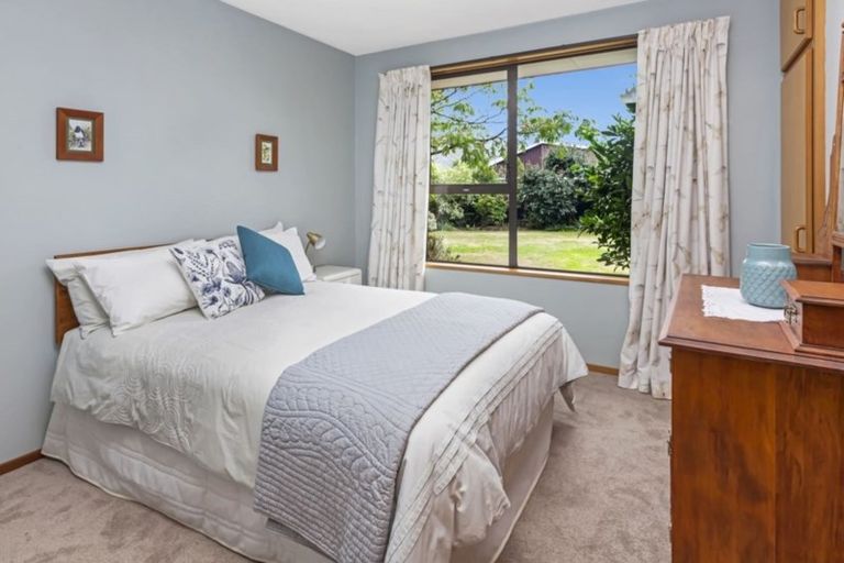 Photo of property in 14 Ben Nevis Drive, Broomfield, Christchurch, 8042