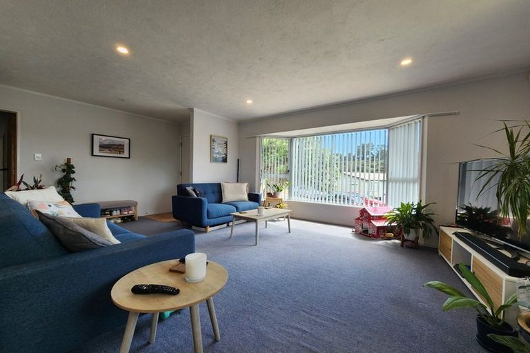 Photo of property in 2 Thimble Lane, Whitby, Porirua, 5024