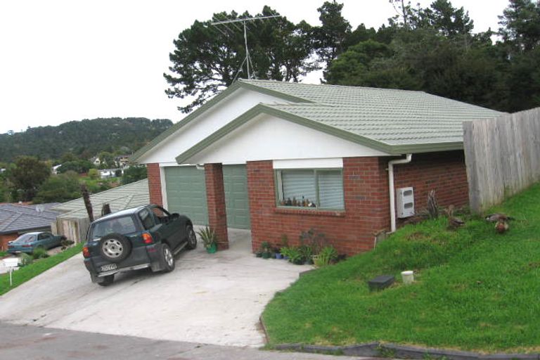 Photo of property in 18 Shah Place, Glen Eden, Auckland, 0602