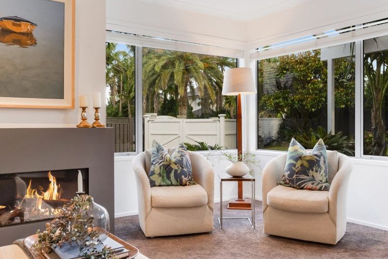 Photo of property in 53 Manor Park, Sunnyhills, Auckland, 2010