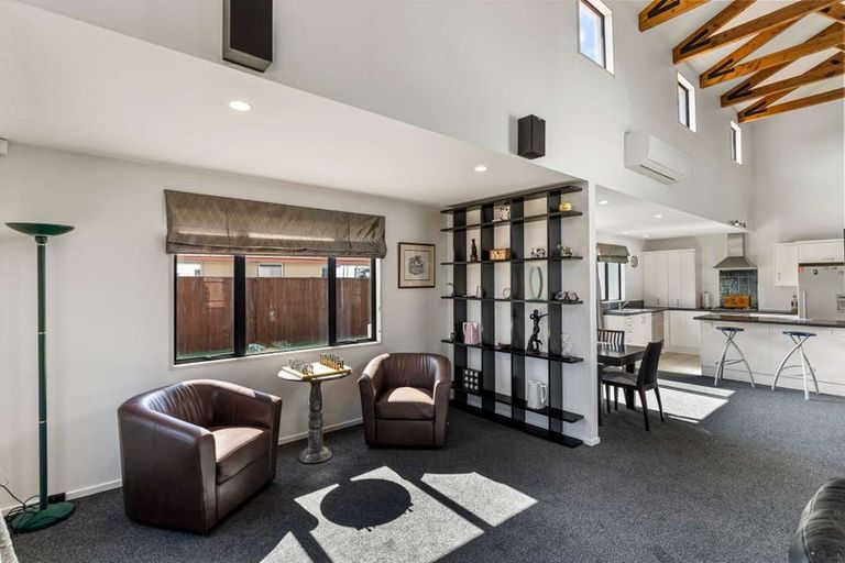 Photo of property in 5 Mica Place, Northwood, Christchurch, 8051