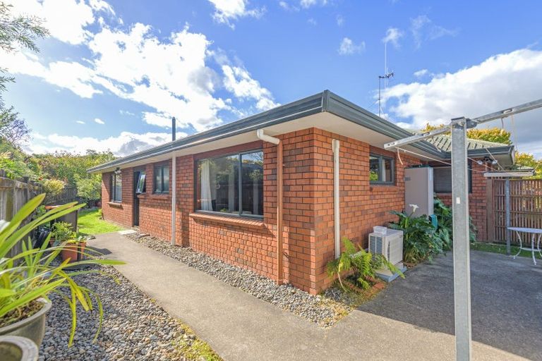 Photo of property in 35 Presidential Drive, Milson, Palmerston North, 4414