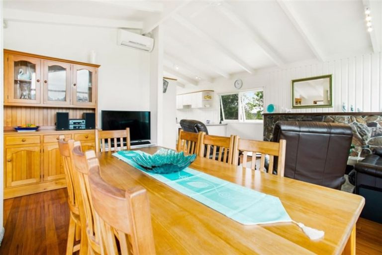 Photo of property in 13 Grendon Road, Titirangi, Auckland, 0604