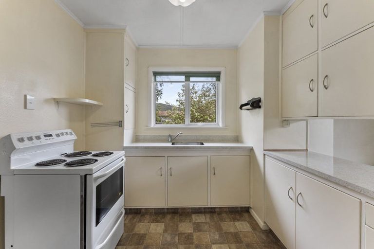 Photo of property in 4 Heath Street, Wainuiomata, Lower Hutt, 5014