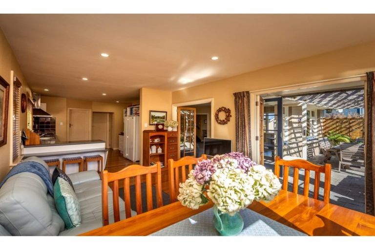 Photo of property in 22b Browns Road, St Albans, Christchurch, 8014