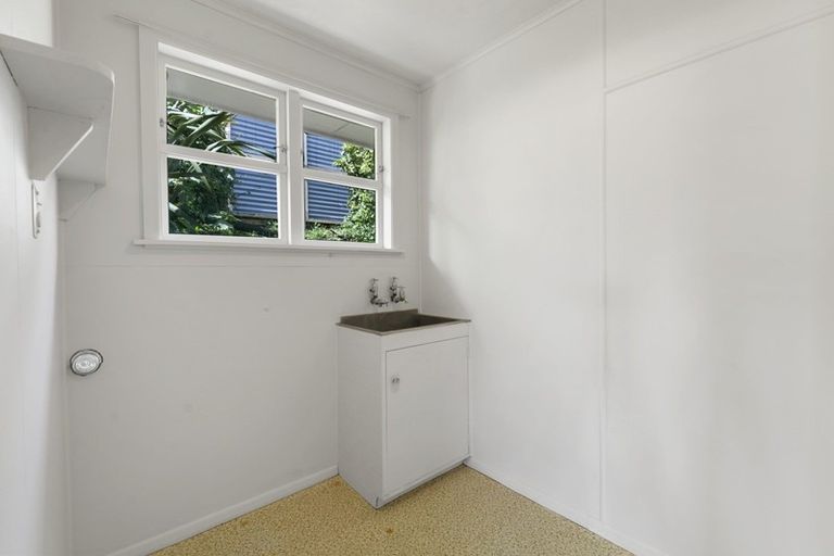 Photo of property in 1 Lawson Street, Pahiatua, 4910