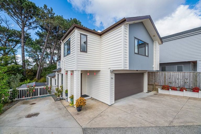 Photo of property in 73a Granville Drive, Massey, Auckland, 0614