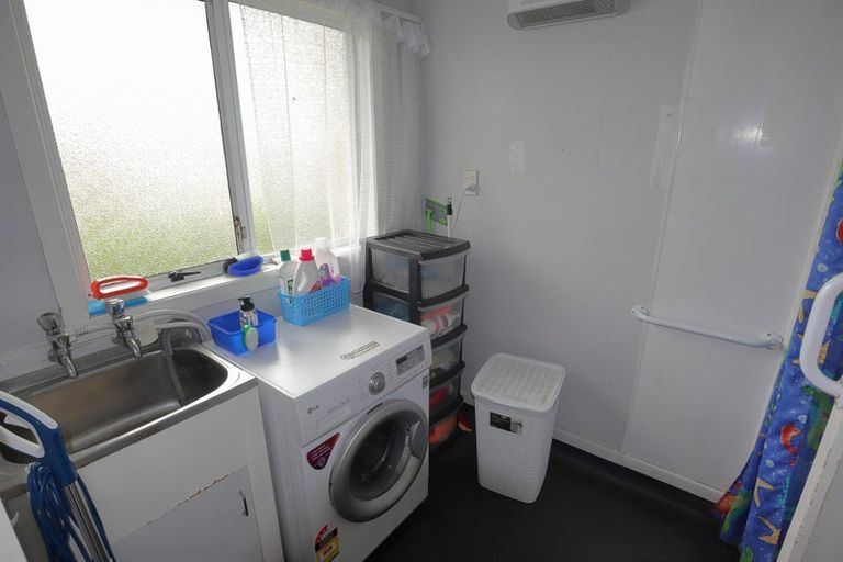 Photo of property in 31 Oberon Street, Stratford, 4332