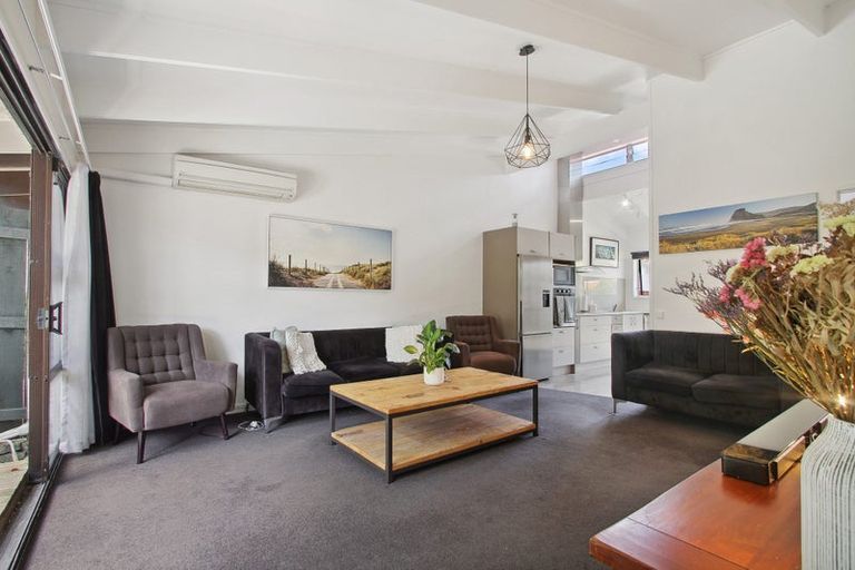 Photo of property in 3/42 James Laurie Street, Henderson, Auckland, 0612