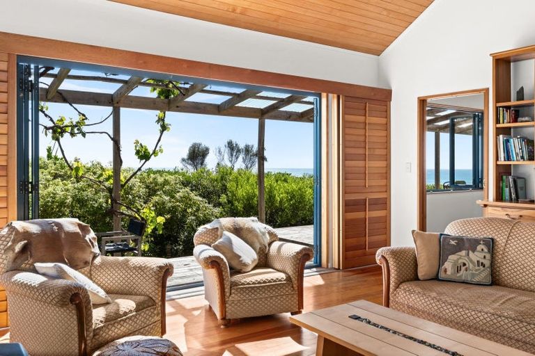 Photo of property in 197 Harper Road, Waimarama, Havelock North, 4294