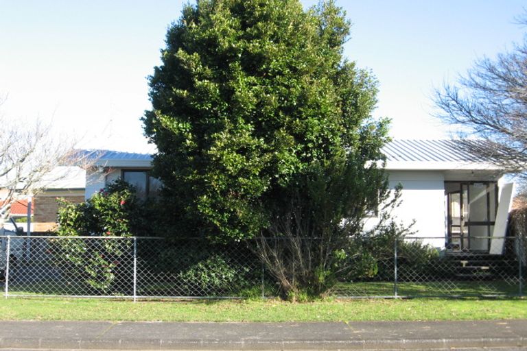 Photo of property in 1/27 Scott Road, Papakura, 2110