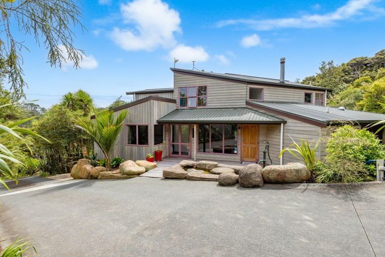 Photo of property in 54 Waiwhiu Road, Dome Valley, Warkworth, 0981