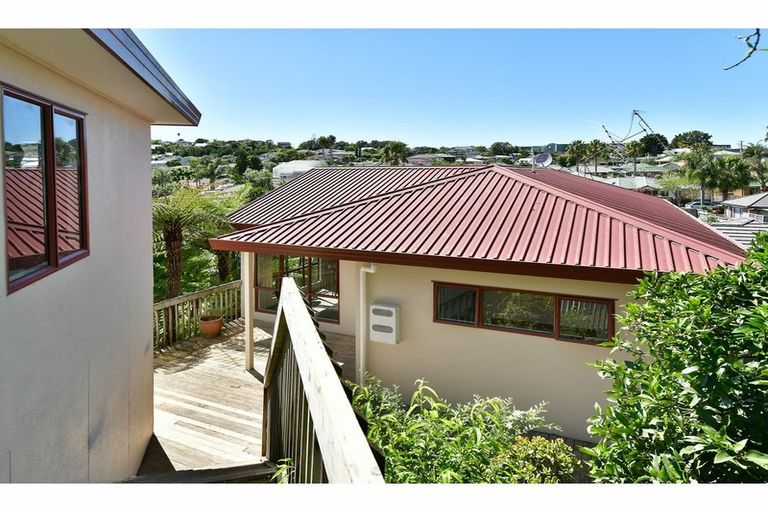 Photo of property in 29a Matai Road, Stanmore Bay, Whangaparaoa, 0932
