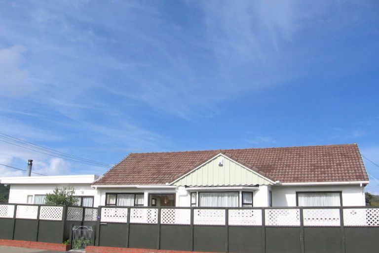 Photo of property in 1 Wayside, Miramar, Wellington, 6022