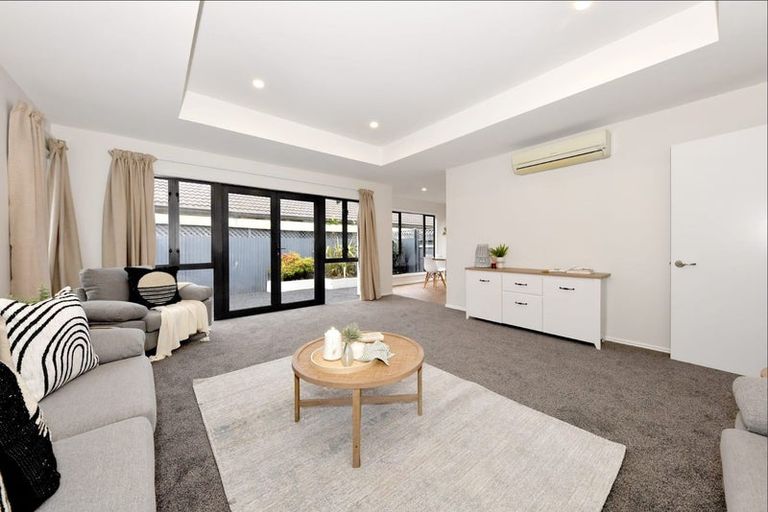 Photo of property in 273a Cranford Street, St Albans, Christchurch, 8052