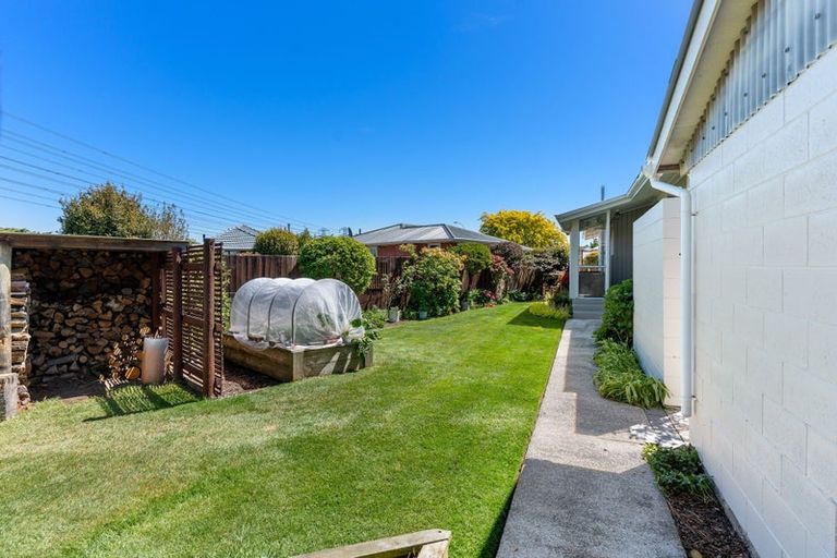 Photo of property in 23a Carbine Place, Sockburn, Christchurch, 8042
