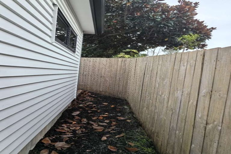 Photo of property in 29a West Harbour Drive, West Harbour, Auckland, 0618
