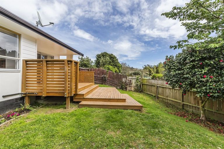 Photo of property in 42a Hicks Close, Whitby, Porirua, 5024