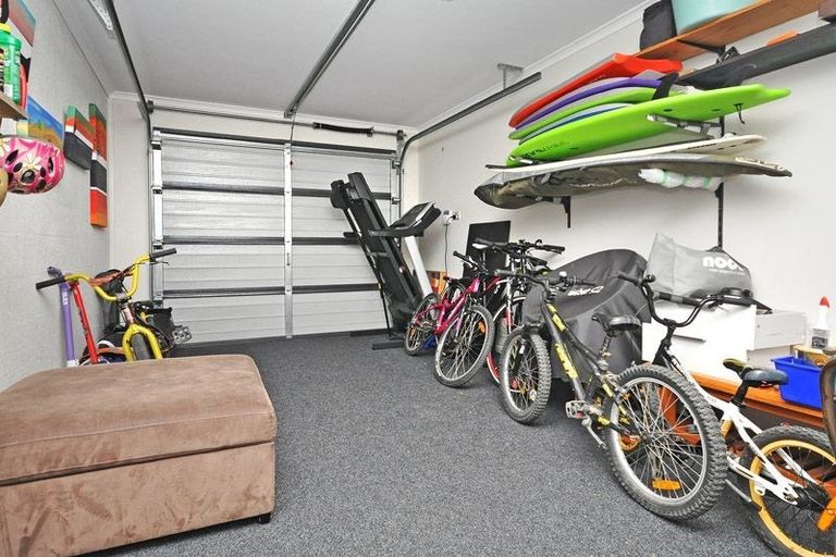 Photo of property in 168 Hobsonville Point Road, Hobsonville, Auckland, 0616