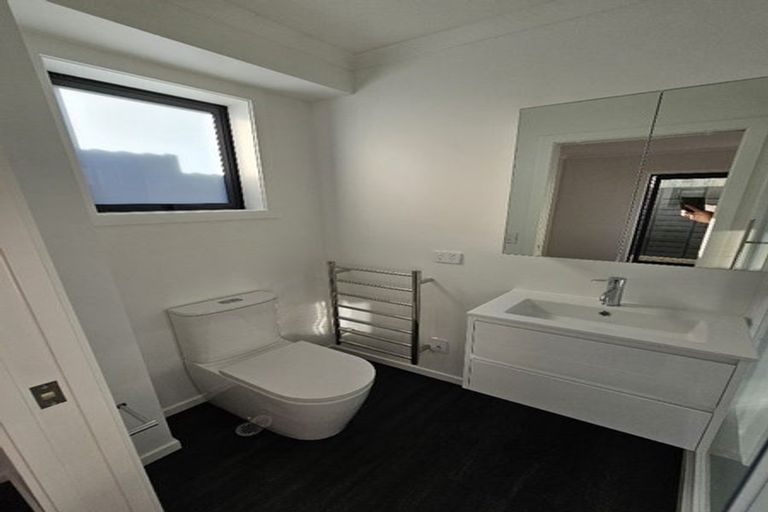 Photo of property in 1d Ingram Street, Naenae, Lower Hutt, 5011