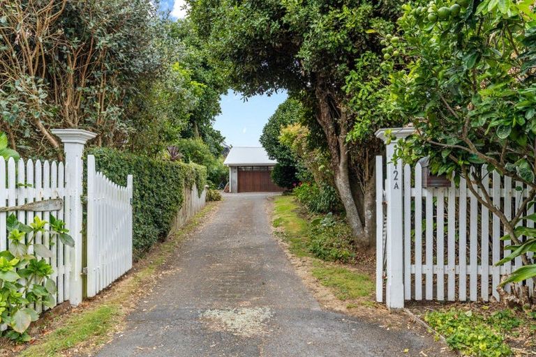 Photo of property in 112a Hine Street, New Plymouth, 4310