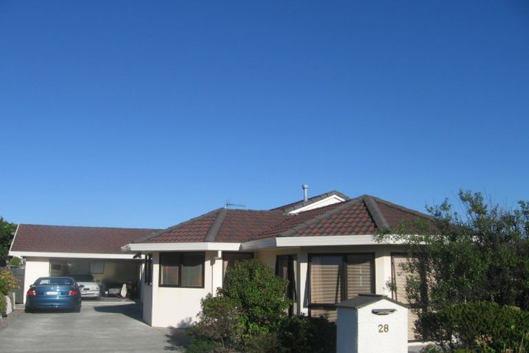 Photo of property in 28 Joseph Banks Drive, Whitby, Porirua, 5024