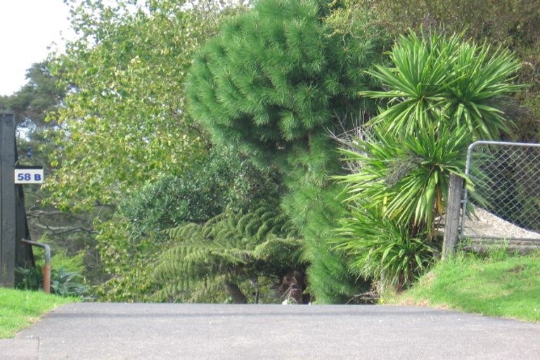 Photo of property in 2/58 Pleasant Road, Glen Eden, Auckland, 0602