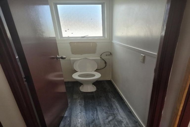 Photo of property in 6 Karina Place, Glen Eden, Auckland, 0602