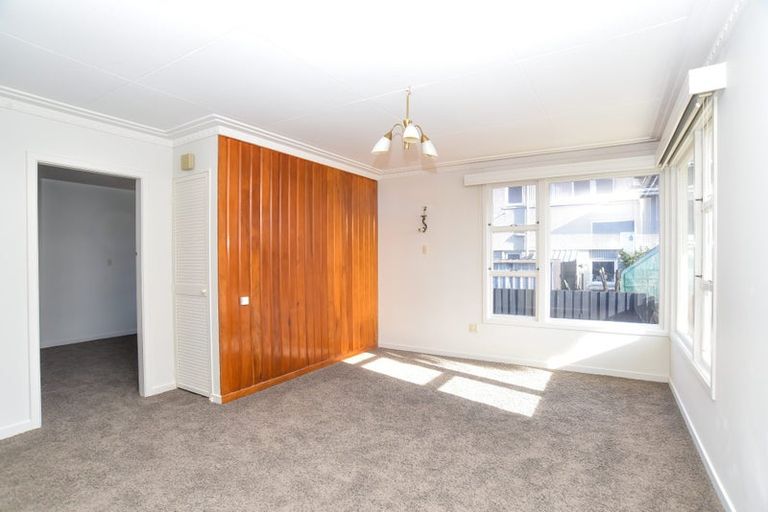 Photo of property in 58 English Avenue, Mornington, Dunedin, 9011