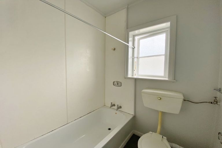 Photo of property in 37 Wainui Street, Riccarton, Christchurch, 8041