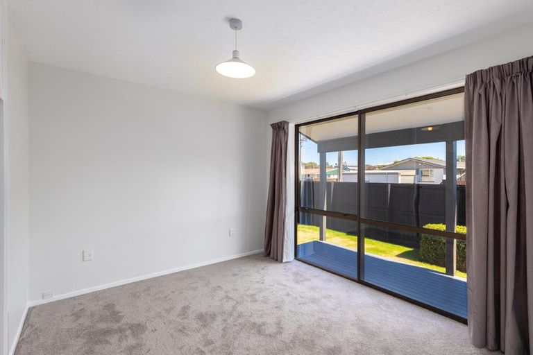 Photo of property in 25 Sandra Street, South New Brighton, Christchurch, 8062