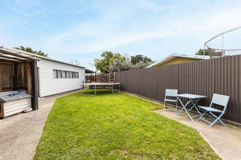 Photo of property in 10 Wallis Place, Onekawa, Napier, 4110